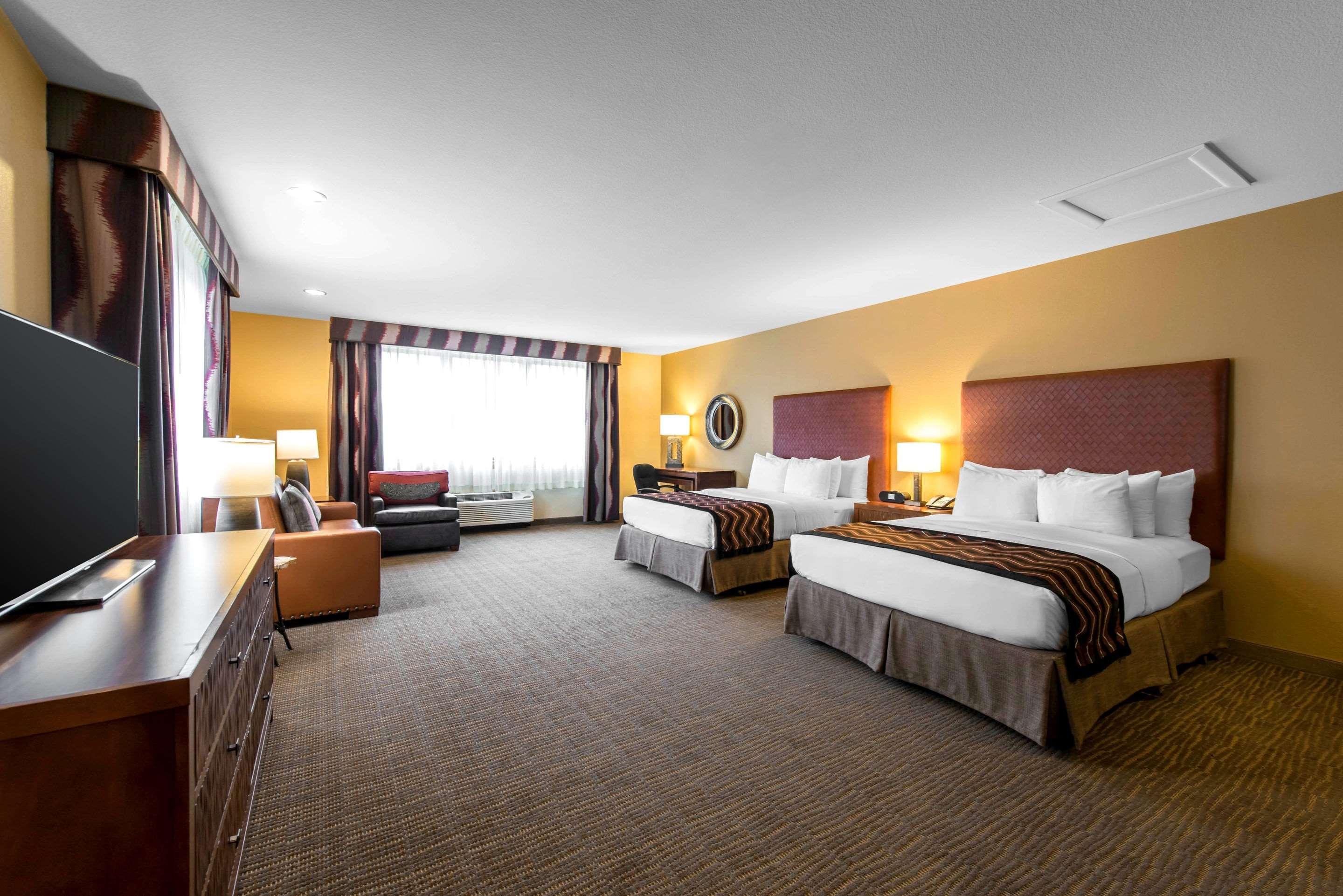 The Golden Hotel, Ascend Hotel Collection Екстериор снимка